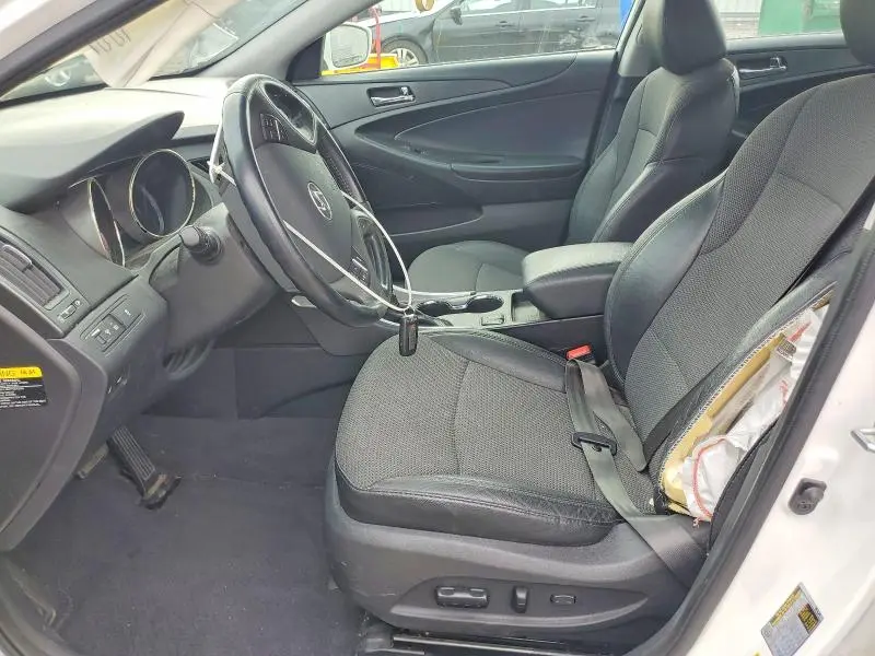 2013 HYUNDAI SONATA SE  