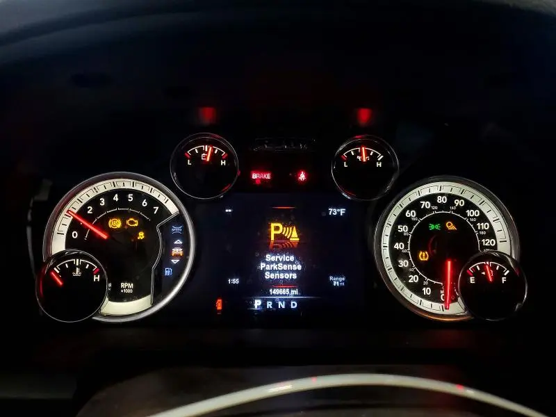 2018 RAM 1500 SLT  