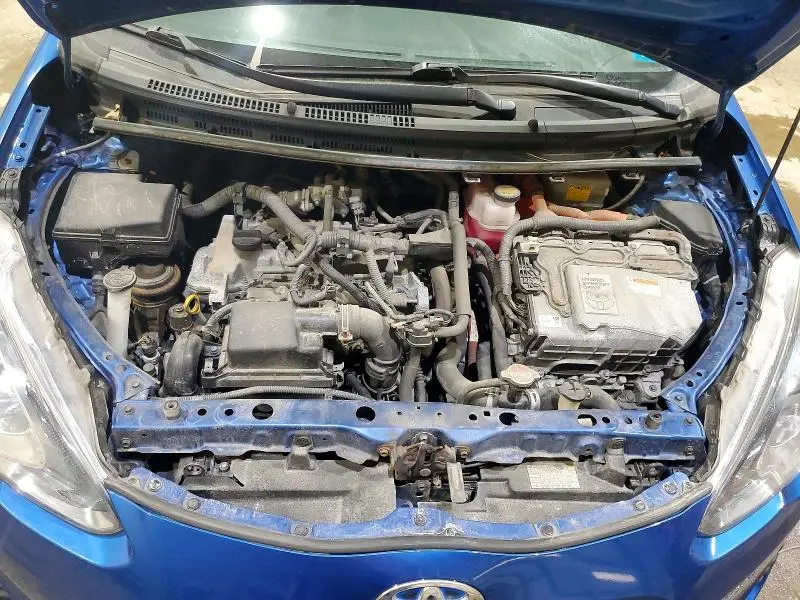 2016 TOYOTA PRIUS C ONE  