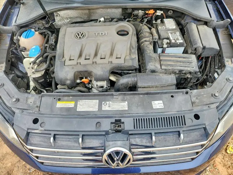 2014 VOLKSWAGEN PASSAT SE  