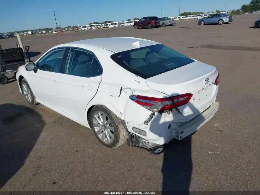 2019 TOYOTA CAMRY LE