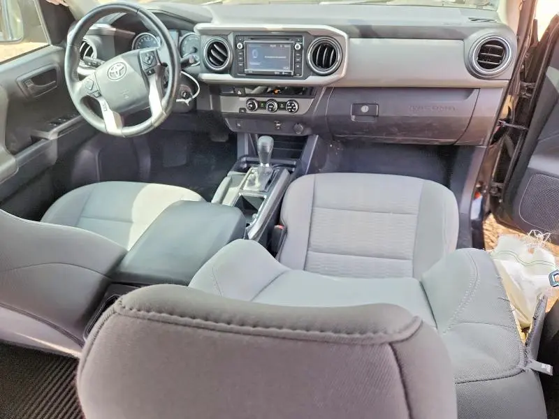 2017 TOYOTA TACOMA SR5 V6  