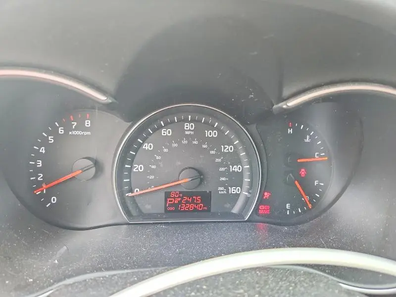 2014 KIA SORENTO LX  
