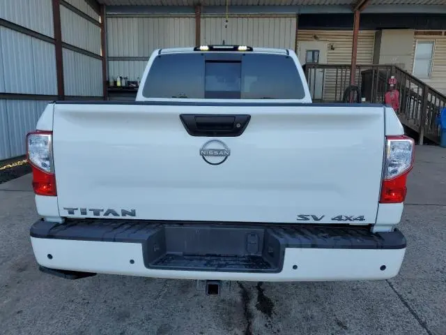 2024 NISSAN TITAN SV  