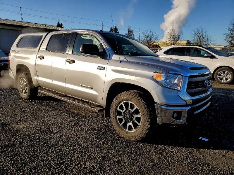 2014 TOYOTA TUNDRA CREWMAX SR5  