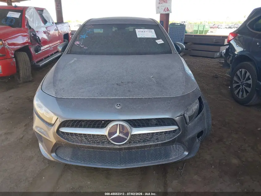 2019 MERCEDES-BENZ A 220  