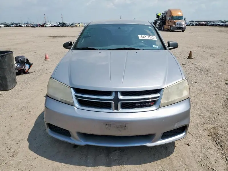 2014 DODGE AVENGER SE  