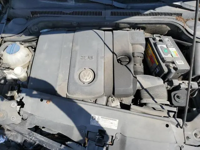2012 VOLKSWAGEN JETTA SE  