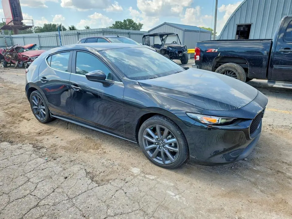 2025 MAZDA 3 PREFERRED  