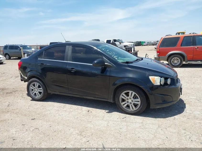 2016 CHEVROLET SONIC LT AUTO