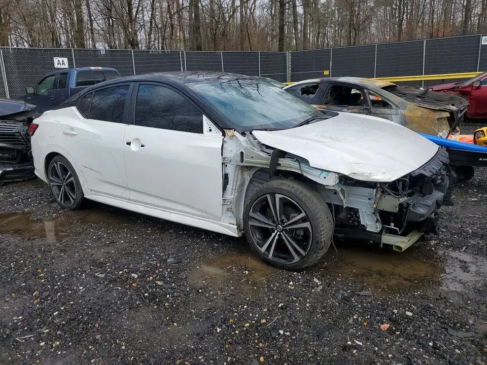 2021 NISSAN SENTRA SR  