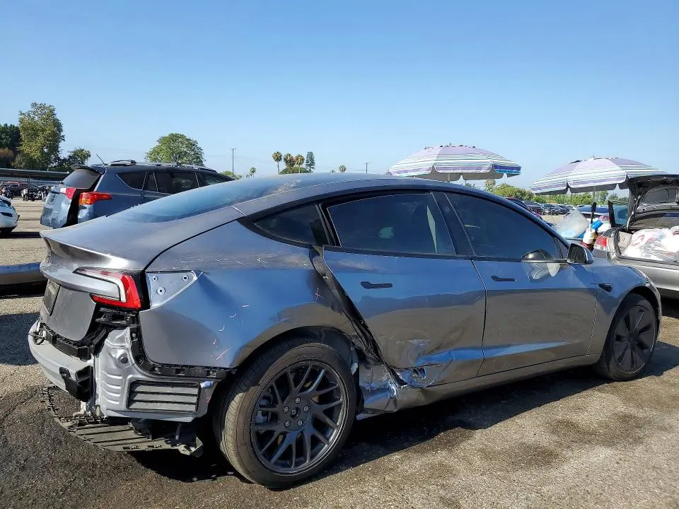 2025 TESLA MODEL 3   