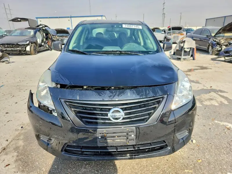 2014 NISSAN VERSA S  