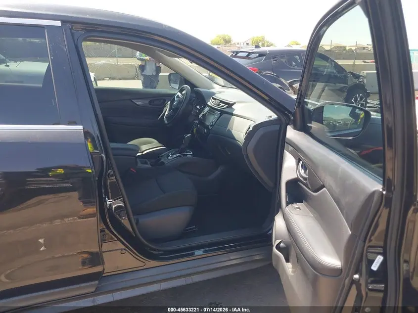 2019 NISSAN ROGUE S