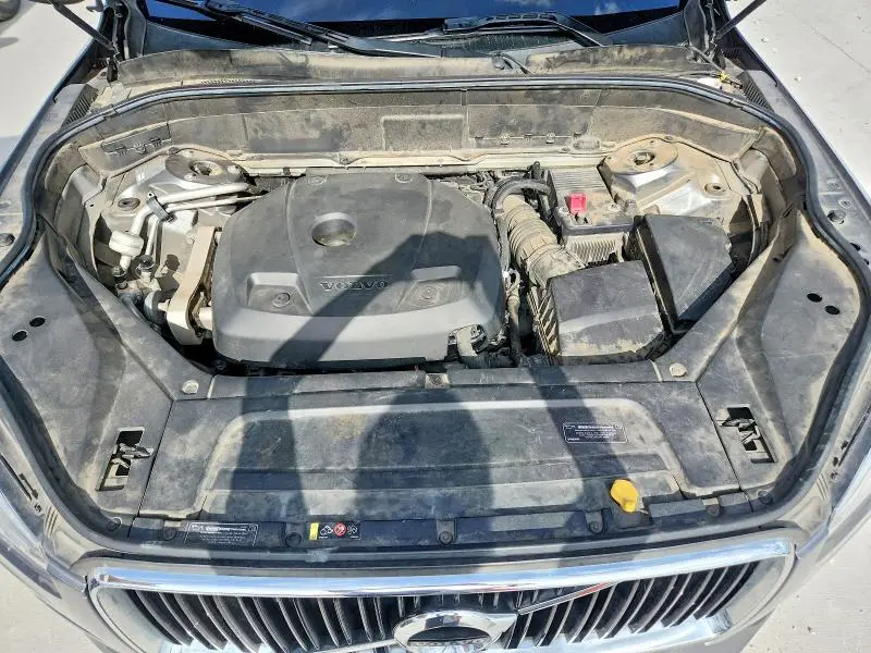 2018 VOLVO XC90 T6  