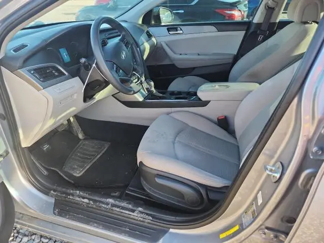 2017 HYUNDAI SONATA SE  