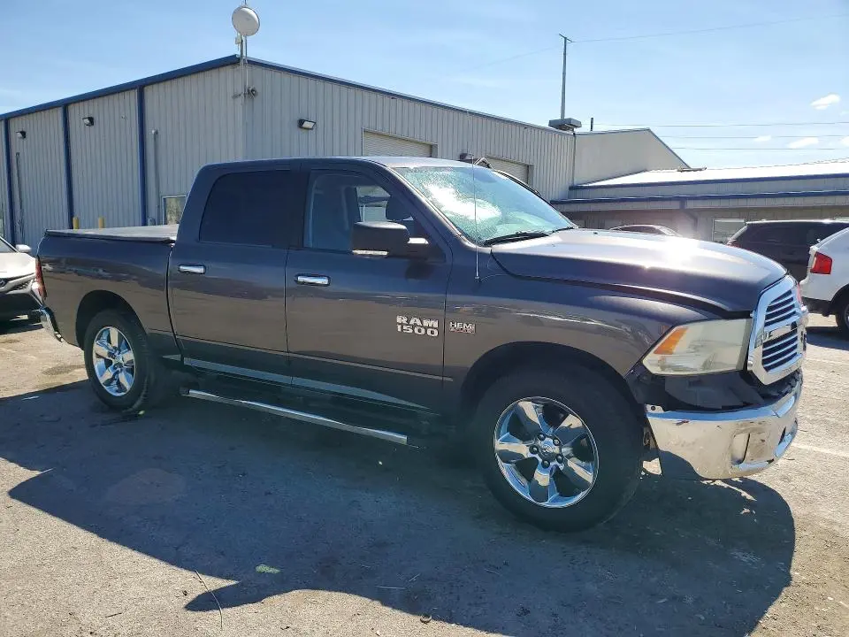 2014 RAM 1500 SLT  