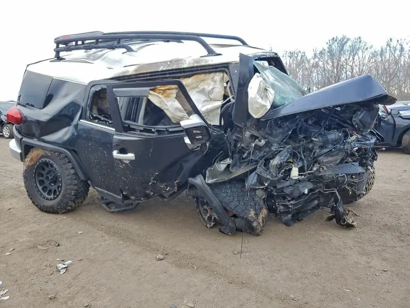 2012 TOYOTA FJ CRUISER   
