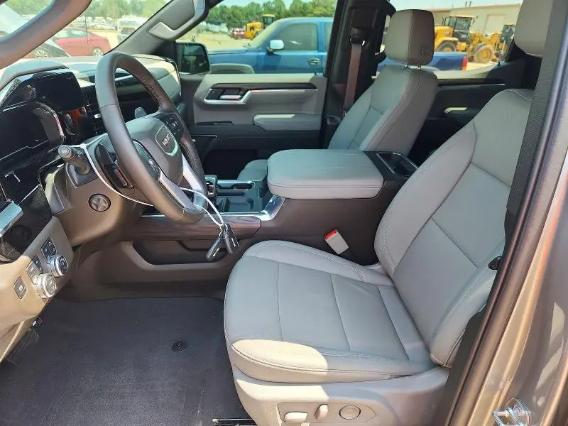 2025 GMC SIERRA K1500 SLT  