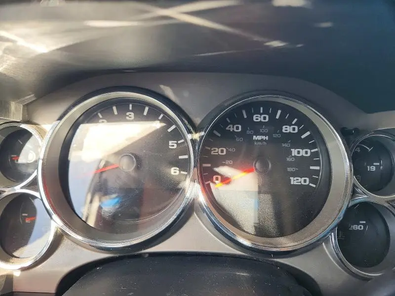 2011 CHEVROLET SILVERADO C1500 LT  