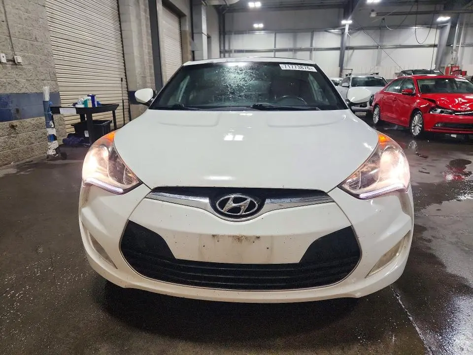 2016 HYUNDAI VELOSTER BASE  