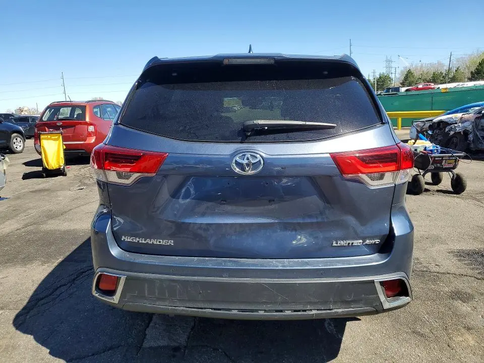 2018 TOYOTA HIGHLANDER LIMITED PLATINUM  