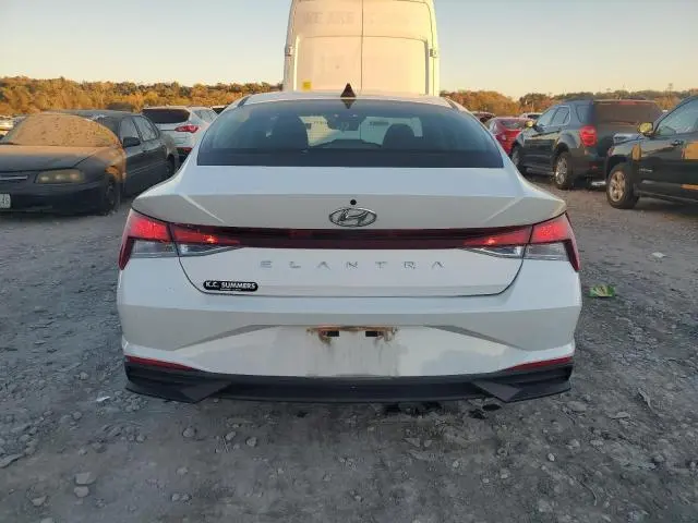 2021 HYUNDAI ELANTRA SE  