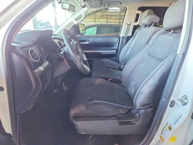 2016 TOYOTA TUNDRA CREWMAX SR5  
