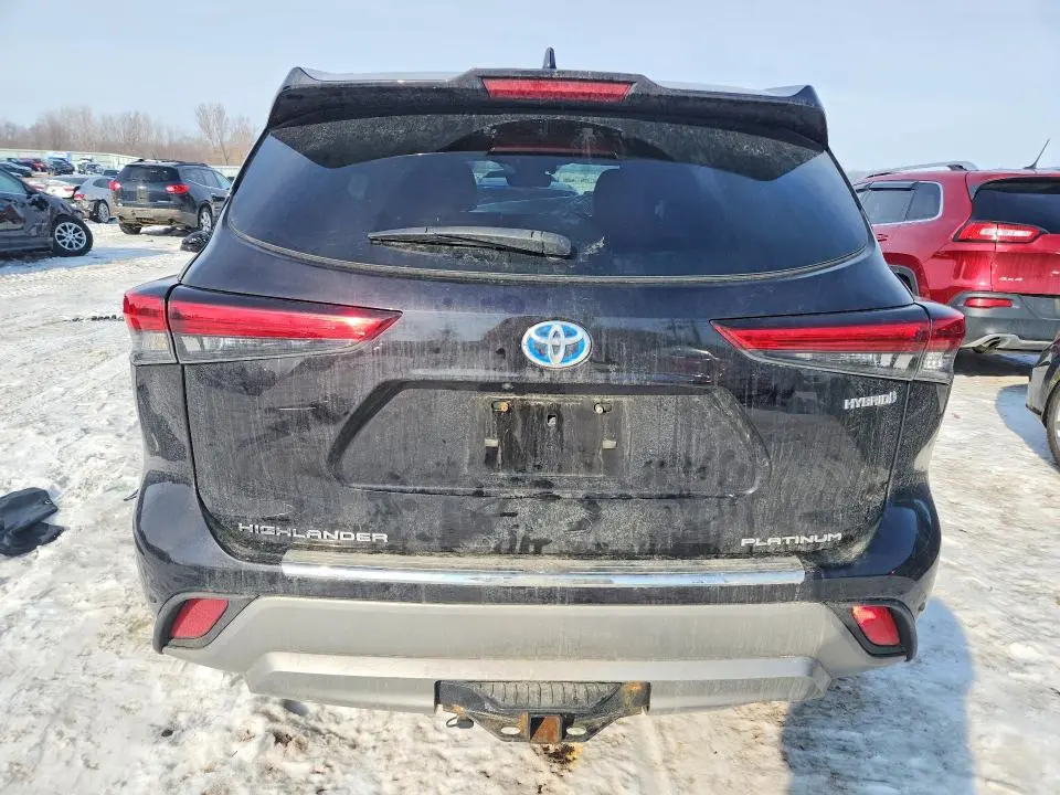2022 TOYOTA HIGHLANDER HYBRID PLATINUM  