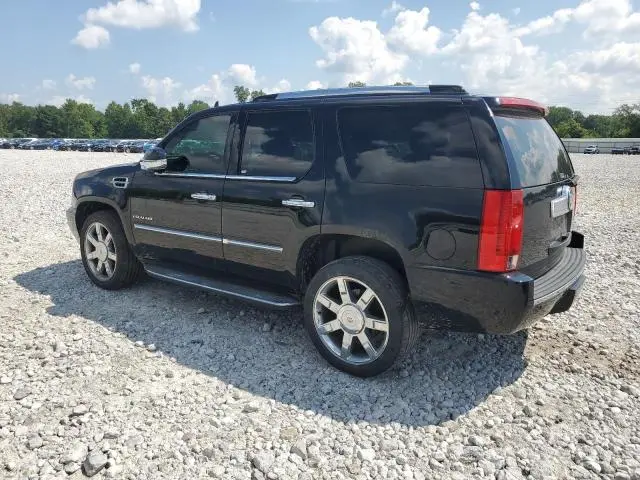 2013 CADILLAC ESCALADE LUXURY  