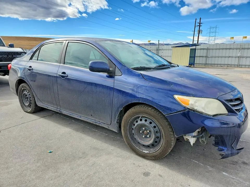 2013 TOYOTA COROLLA LE  