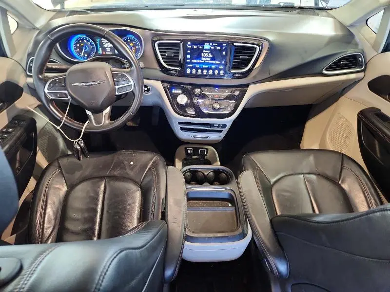 2017 CHRYSLER PACIFICA TOURING L  