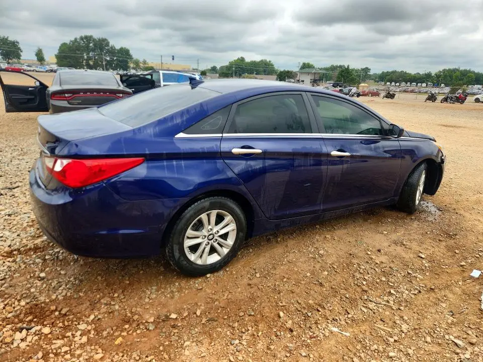 2013 HYUNDAI SONATA GLS  