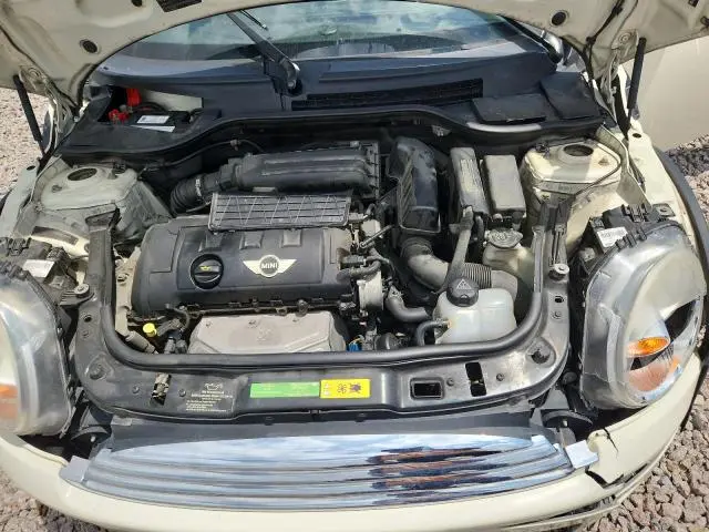 2010 MINI COOPER   