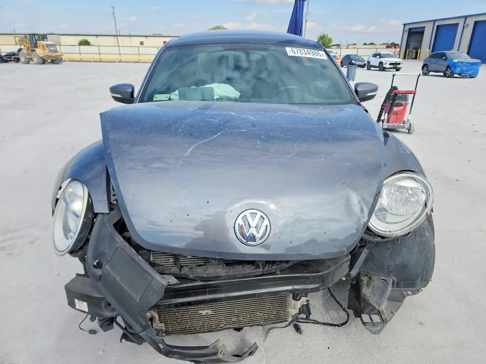 2013 VOLKSWAGEN BEETLE   