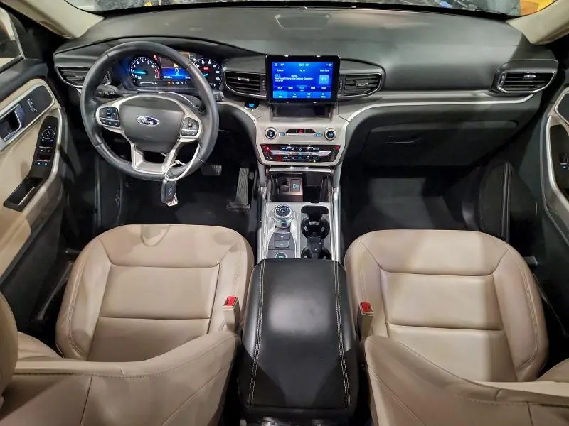 2022 FORD EXPLORER XLT  