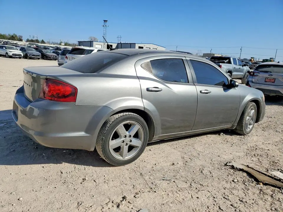 2013 DODGE AVENGER SE  