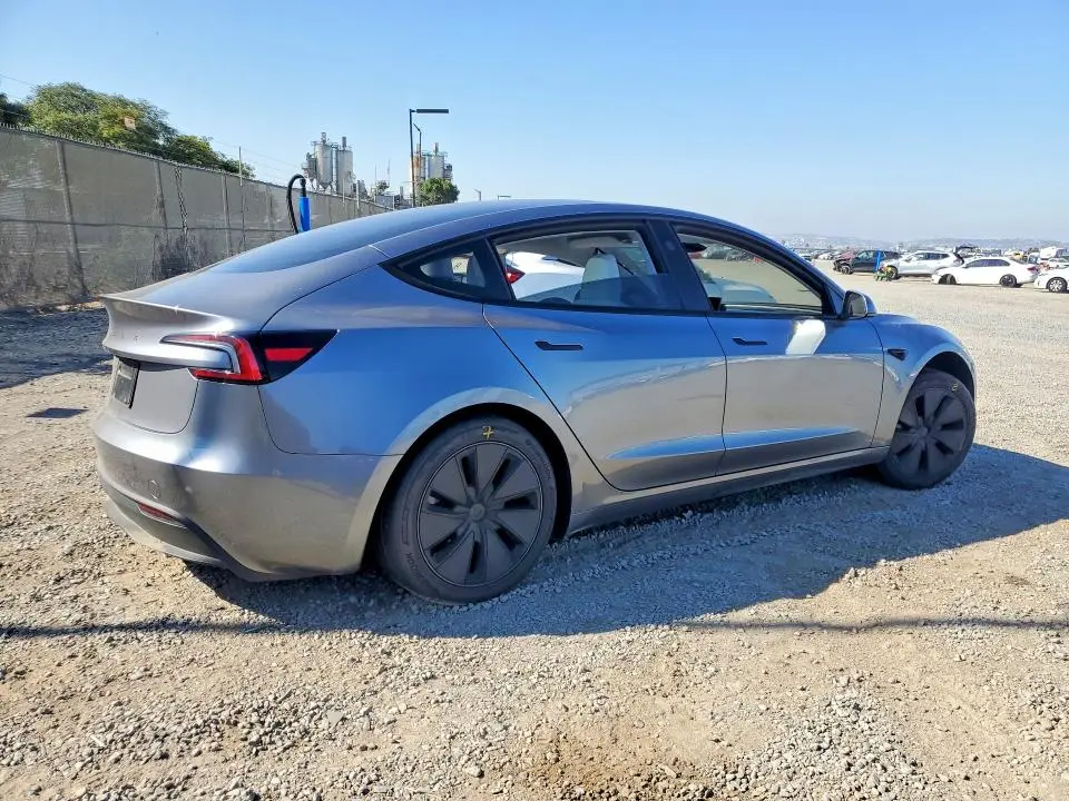 2025 TESLA MODEL 3   