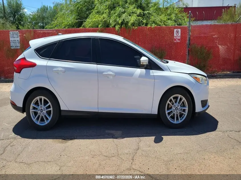 2017 FORD FOCUS SE
