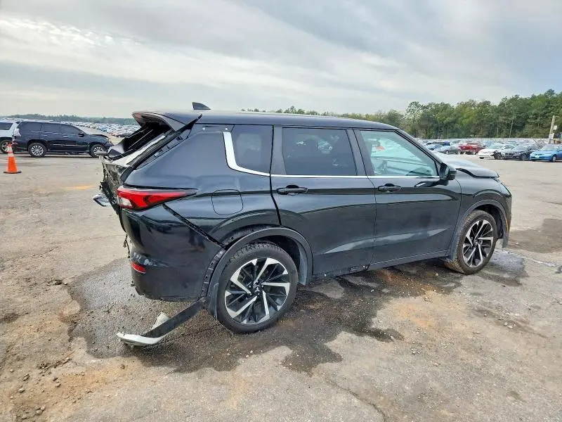 2023 MITSUBISHI OUTLANDER SE  