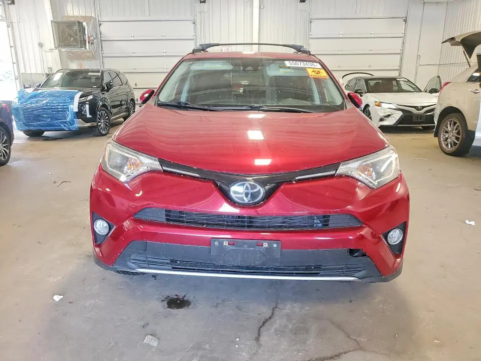 2018 TOYOTA RAV4 XLE  