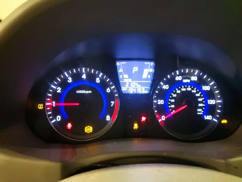 2013 HYUNDAI ACCENT GLS  