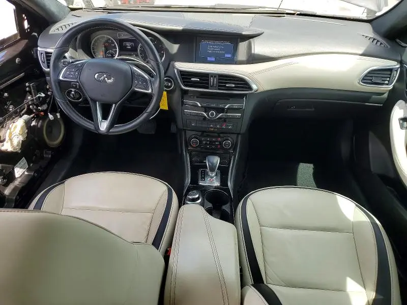 2018 INFINITI QX30 PREMIUM  