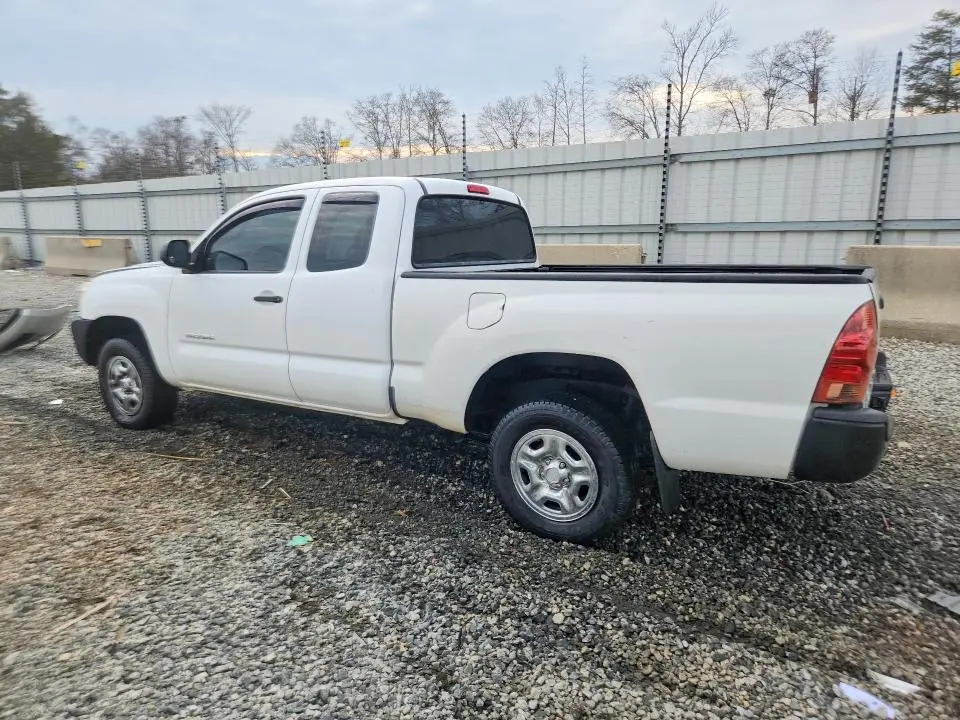 2015 TOYOTA TACOMA BASE  