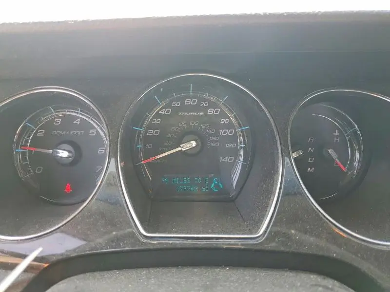 2011 FORD TAURUS LIMITED  