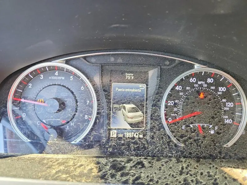 2017 TOYOTA CAMRY SE  