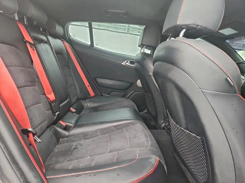 2022 KIA STINGER GT2  