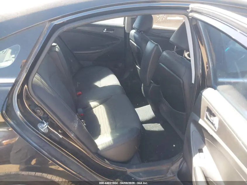 2013 HYUNDAI SONATA SE