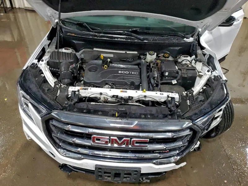 2022 GMC TERRAIN AT4  