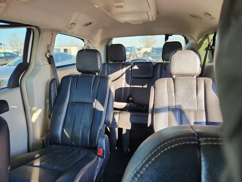 2015 CHRYSLER TOWN & COUNTRY TOURING  